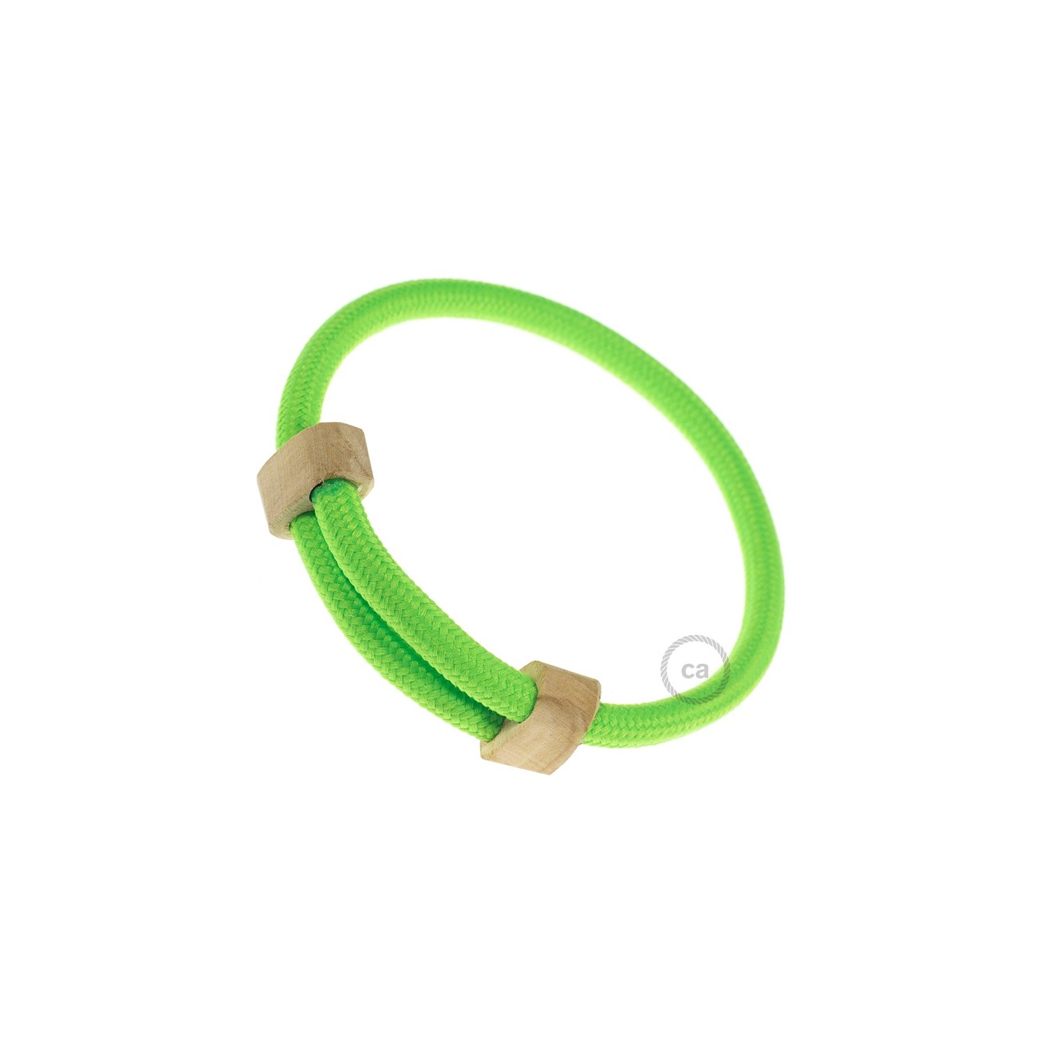 Creative-Bracelet en tejido Efecto Seda Verde Fluo RF06. Cierre corredero en madera. Made in Italy.