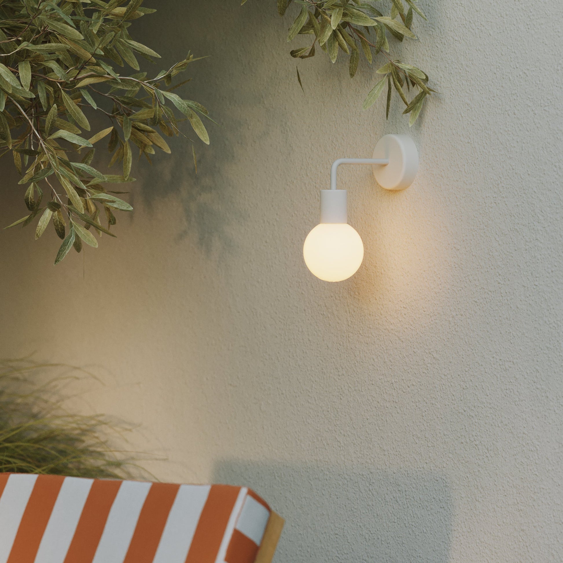 IP65 Modulair Outdoor Wall Light with L-Shaped Extension and Unbreak-a-Ball Shatterproof Sphere Shade - White
